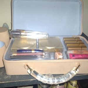 Estee lauder make up kit